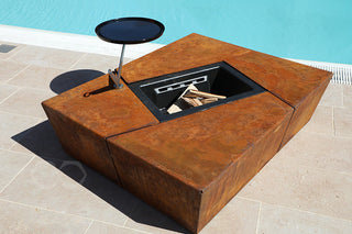 Stylish fireplace-table Augoust Brasero Lounge, corten, with drawer