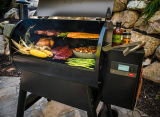 Traeger 780 talpa ypač didelė, todėl galėsite iškepti didelį kiekį maisto